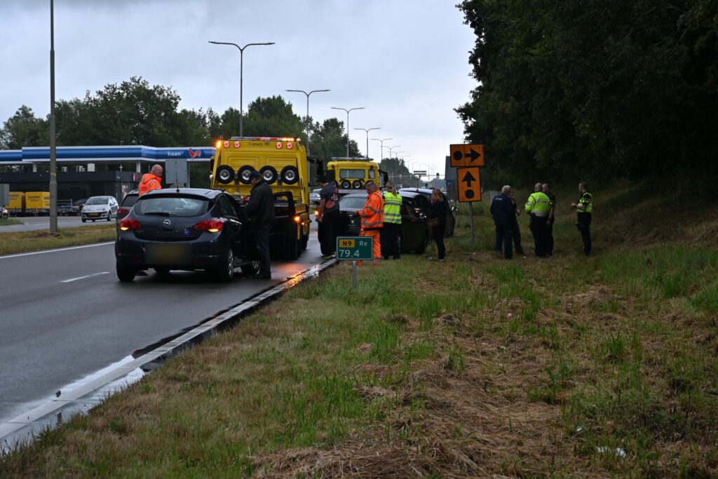 Kettingbotsing met vier auto’s op N9 in Alkmaar
