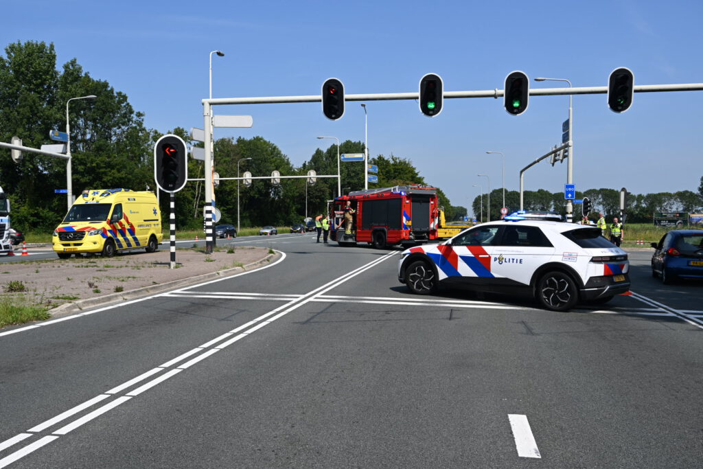 Hulpdiensten groots opgeroepen voor ongeval in Alkmaar